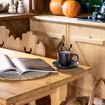 Lesna Chalet